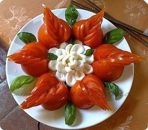 Праздничные овощные нарезки.