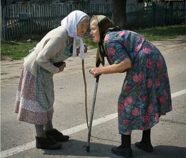 Повысили возраст выхода на пенсию. Идем с подругой на работу — помним, что работаем, но не помним — где…