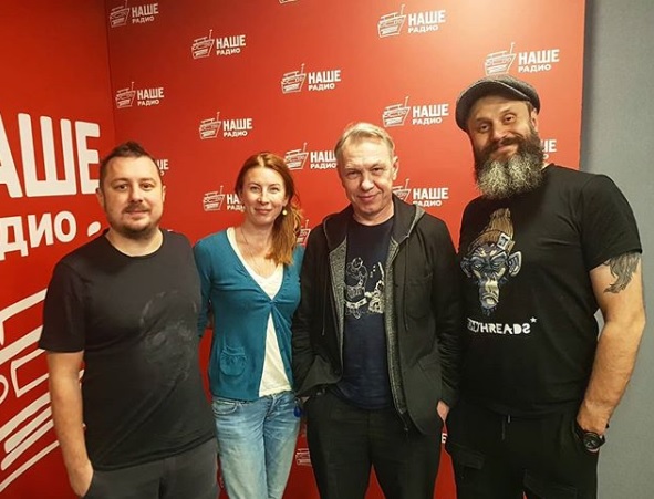 Все, кто проспали, пропустили, прослушали прямо эфир с Александром Ф. Скляром в «Подъёмниках», могут отправляться в … «Подкасты» на НАШЕ.ру: 