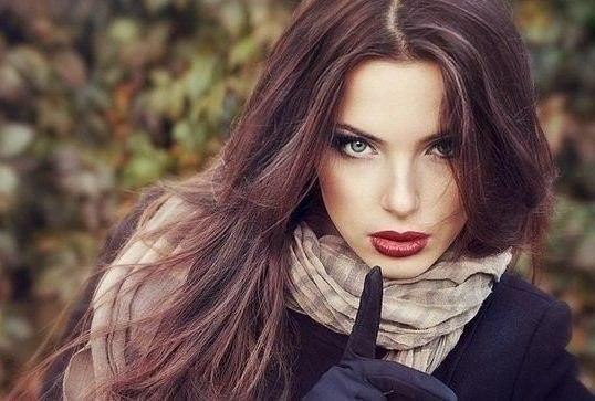 Женщина не становится на год старше... она становится ещё на год опаснее...