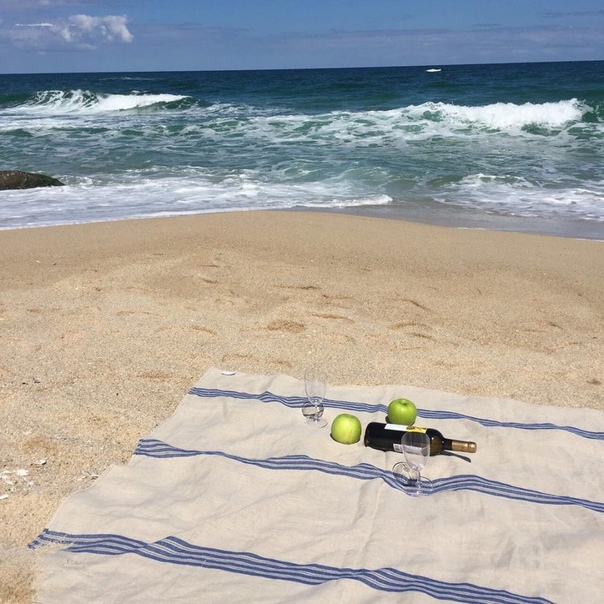 Сейчас бы на море, а не вот это вот все...