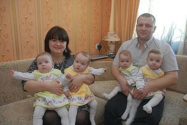 Обалдеть! Четверняшки! Какие молодцы Мама и Папа!