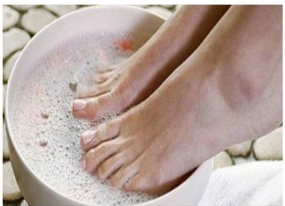 Вот что произойдет, если подержать ноги в уксусе. Делаю так каждый... 