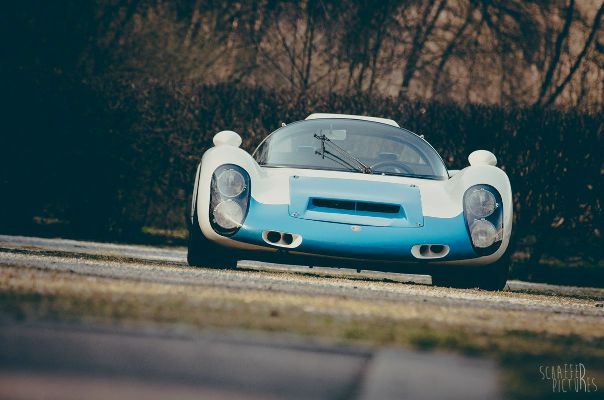 Porsche 910