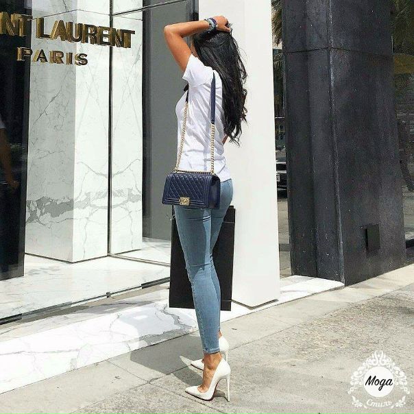 Иногда нужно быть ядовитой. Чтобы отравились те, кто пытается сожрать!