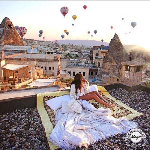 Хочу стать спящей красавицей. Если принца не дождусь, то хоть высплюсь ...