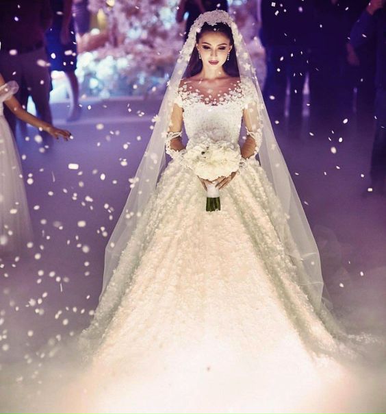 Оцените этот свадебный образ 