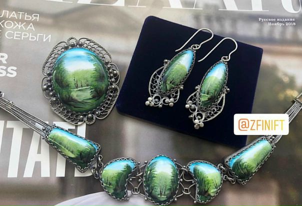 Комплект в наличии. Финифть. Ручная работа