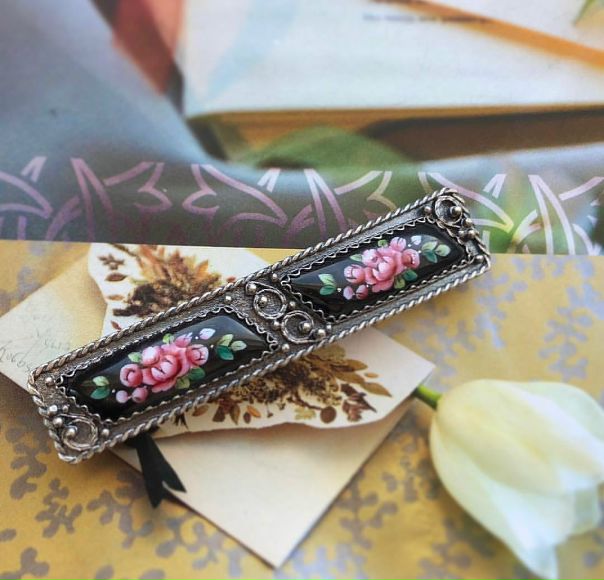 Заколка в наличии. Финифть. Ручная работа