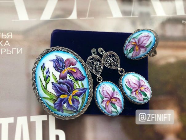 Комплект в наличии Ручная работа 