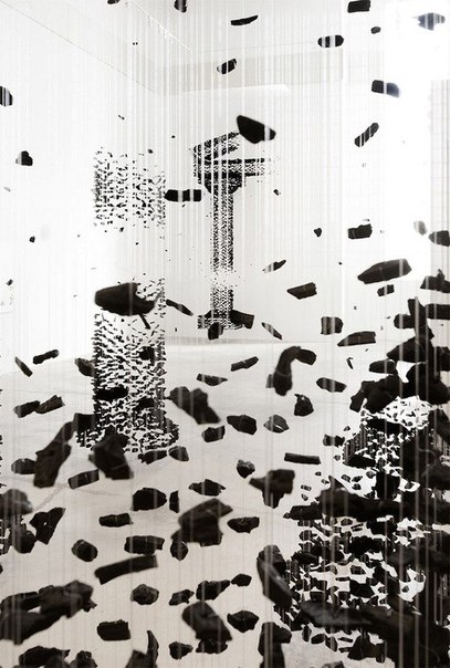 Инсталляции из кусочков угля от корейского художника Seon Ghi Bahk