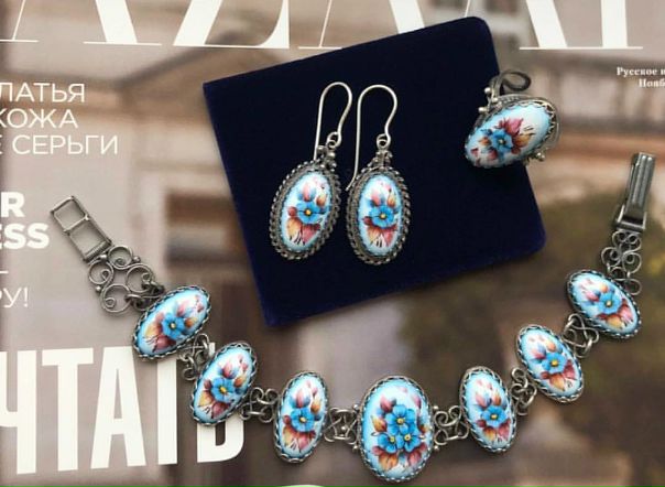 Комплект в наличии. Финифть. Ручная работа