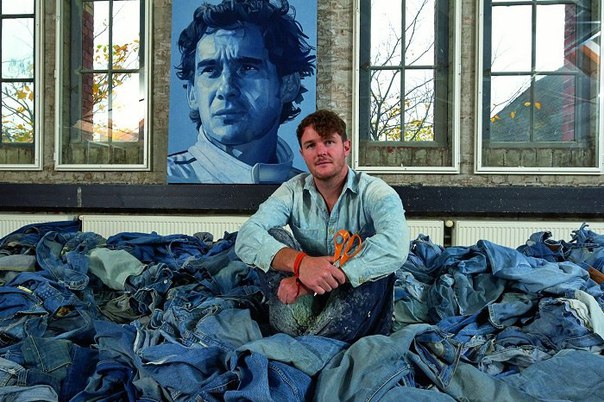 Британский художник Ян Берри (Ian Berry), также известный под псевдонимом Denimu, занимается созданием реалистичных картин из кусочков джинсовой ткани. 