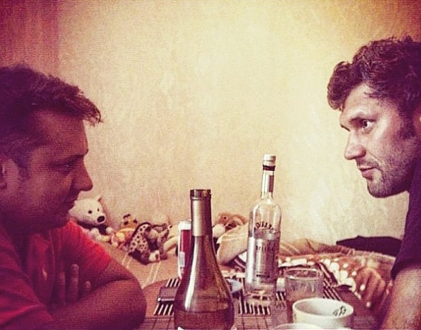 83% проголосовавших считают, что новая татуировка появится у Александра Бона! А ты уже проголосовал