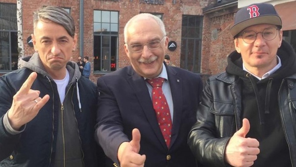 Александр Друзь снялся в клипе «Кирпичей»: 