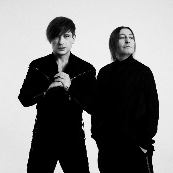 В день рождения Шуры группа «Би-2» представила первый сингл «Нечётного воина 4. Часть 2. Retro Edition» — песню и lyric video «Унисон»! Смотри и слушай на НАШЕ.ру: 