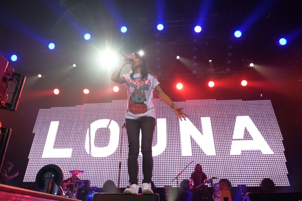 Louna на премии «Чартова дюжина»! Не хочешь ничего пропустить Дуй на НАШЕ.ру, там трансляция: 