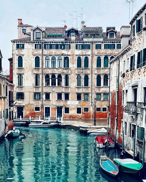 Мне билетик в Венецию, будьте добры!