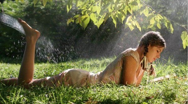 В жизни нет ничего случайного, а все, что происходит с нами, происходит в нужное время и в правильном месте...