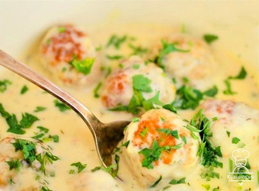 Тефтельки в сливочно-грибном соусе, пальчики оближешь!