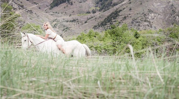 Однажды, вычеркнув из жизни всё то, что делал не любя, ты неожиданно встречаешь себя.