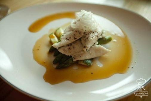 Сибас на пару с овощами