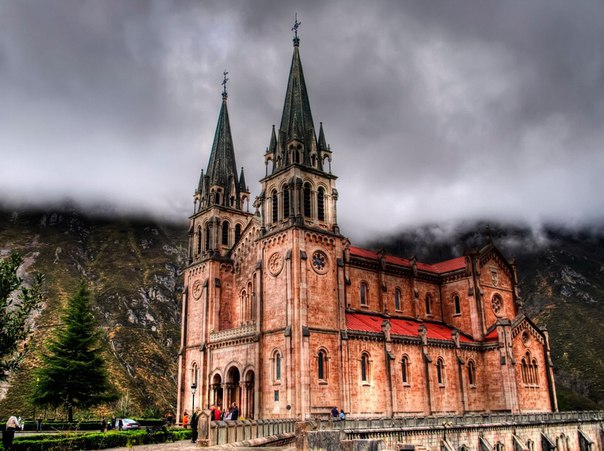 Ковадонга, Испания