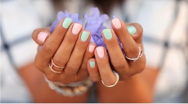 Сны забываются. Боль унимается. Раны срастаются. Время меняется. Судьбы ломаются. Люди меняются. Чувства теряются. Маски снимаются. Взгляды меняются. Мысли метаются. Что-то находится. Что-то теряется. Время меняется. Переживается. И забывается. Жизнь продолжается. Сны забываются. Боль унимается. Раны срастаются. Время меняется. Судьбы ломаются. Люди меняются. Чувства теряются. Маски снимаются. Взгляды меняются. Мысли метаются. Что-то находится. Что-то теряется. Время меняется. Переживается. И забывается. Жизнь продолжается.