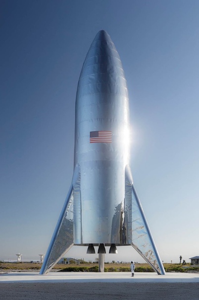 Илон Маск показал первые снимки новой ракеты Starship
